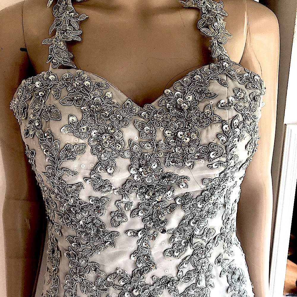 Simple elegant wedding dress❤️ - Picture 5 of 16